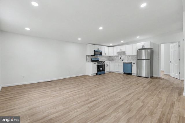 120 BILLINGSPORT RD, Paulsboro, NJ 08066