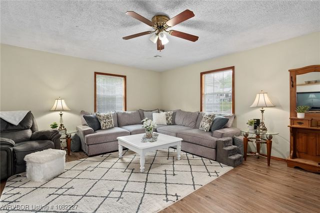 23 Wild Rose Lane, Booneville, AR 72927