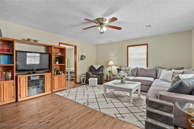23 Wild Rose Lane, Booneville, AR 72927