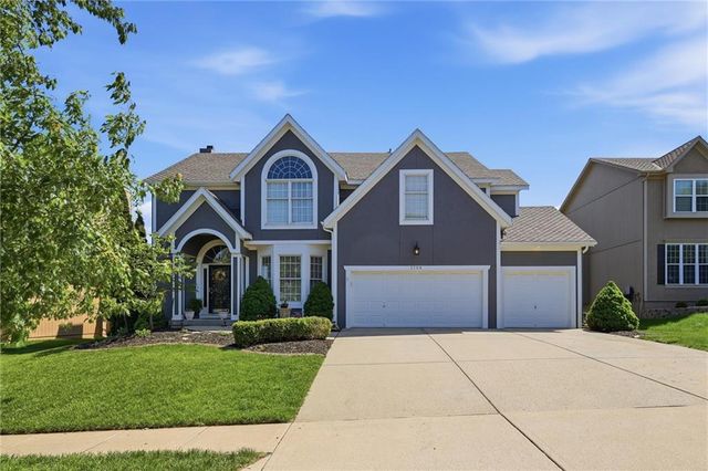 7709 W 145th Street, Overland Park, KS 66223