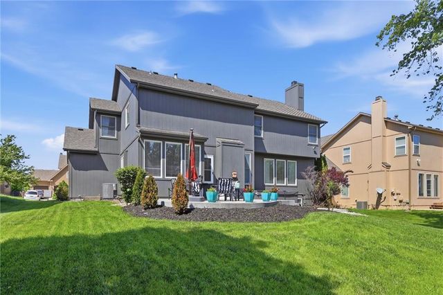 7709 W 145th Street, Overland Park, KS 66223
