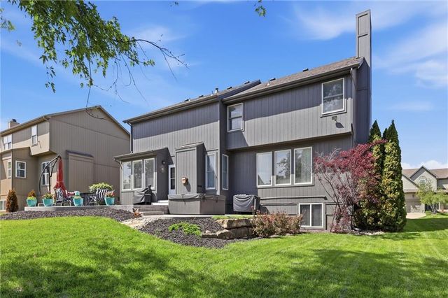 7709 W 145th Street, Overland Park, KS 66223