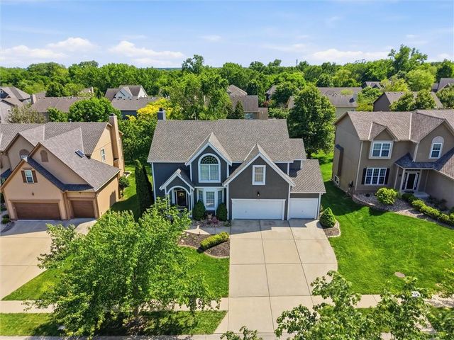 7709 W 145th Street, Overland Park, KS 66223