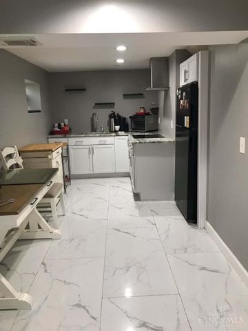 2090 Harkness Street, Cincinnati, OH 45225