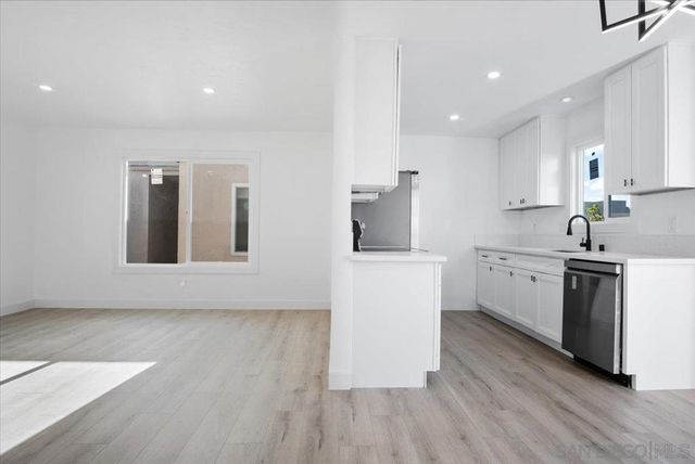 4180 Cleveland 10, San Diego, CA 92103