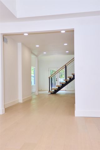 1521 El Campo Drive, Dallas, TX 75218