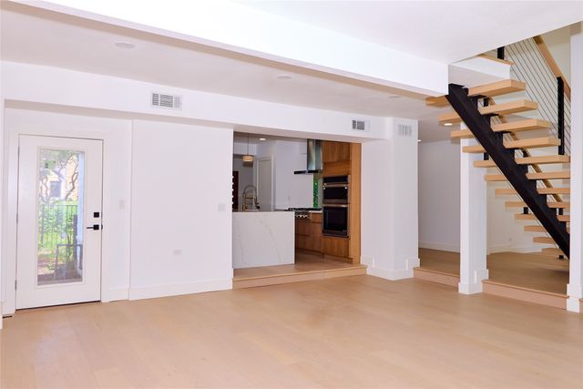 1521 El Campo Drive, Dallas, TX 75218