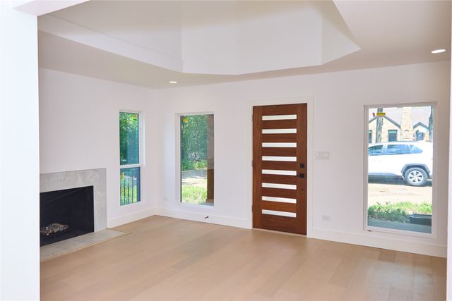 1521 El Campo Drive, Dallas, TX 75218