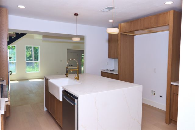 1521 El Campo Drive, Dallas, TX 75218