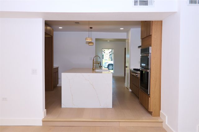 1521 El Campo Drive, Dallas, TX 75218