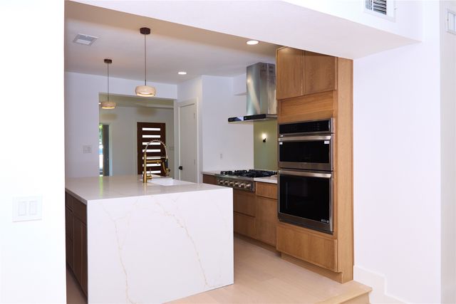 1521 El Campo Drive, Dallas, TX 75218