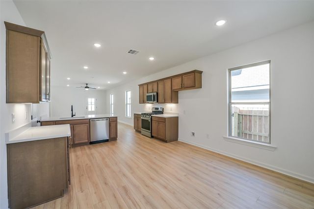 40708 Pessi Road, Magnolia, TX 77354