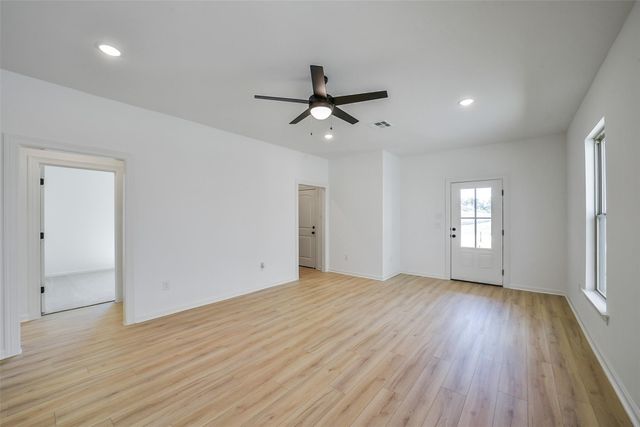 40708 Pessi Road, Magnolia, TX 77354