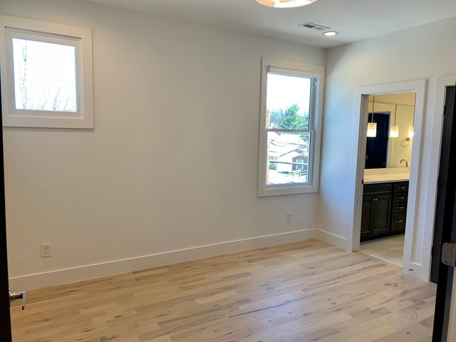 523 Fatherland St B, Nashville, TN 37206
