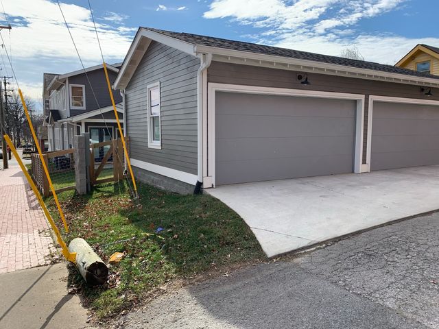 523 Fatherland St B, Nashville, TN 37206