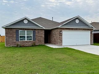 11434 S 240th East Avenue, Broken Arrow, OK 74014