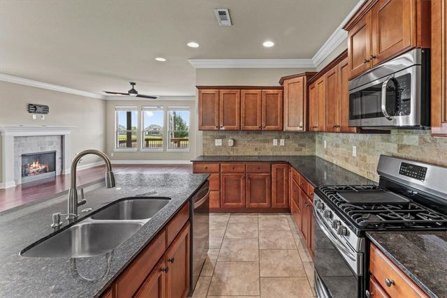 1402 Gooseneck Lane, Cave Springs, AR 72718