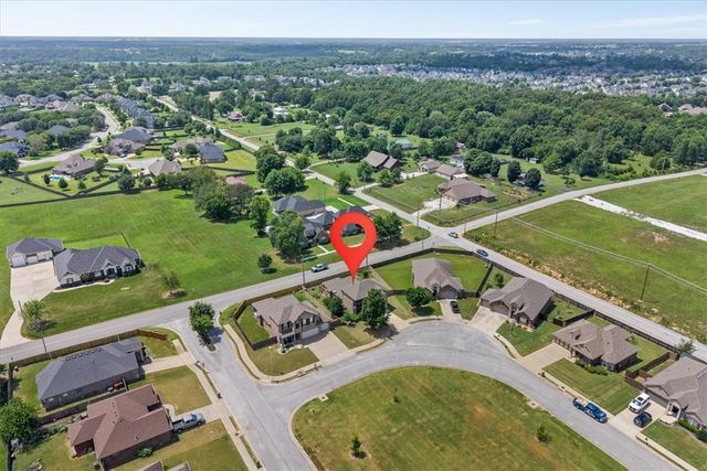 1402 Gooseneck Lane, Cave Springs, AR 72718