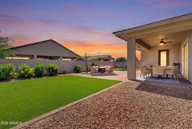 32649 N WOODSIDE Drive, San Tan Valley, AZ 85143