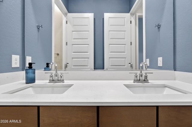 32649 N WOODSIDE Drive, San Tan Valley, AZ 85143