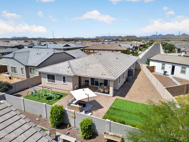 32649 N WOODSIDE Drive, San Tan Valley, AZ 85143