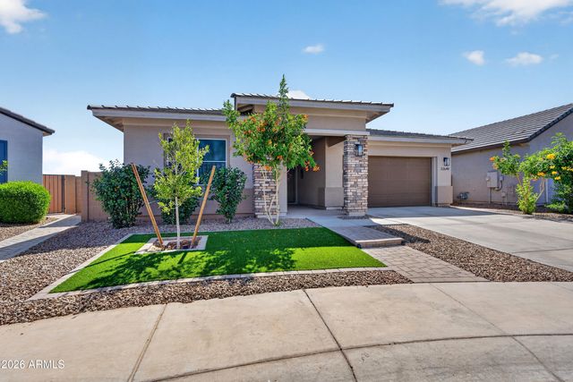 32649 N WOODSIDE Drive, San Tan Valley, AZ 85143