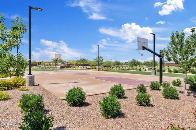 32649 N WOODSIDE Drive, San Tan Valley, AZ 85143