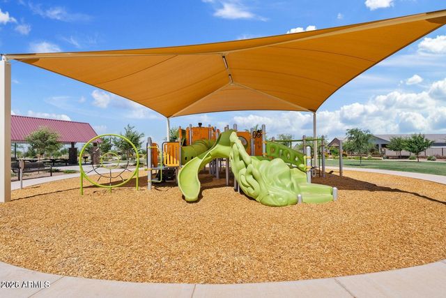 32649 N WOODSIDE Drive, San Tan Valley, AZ 85143