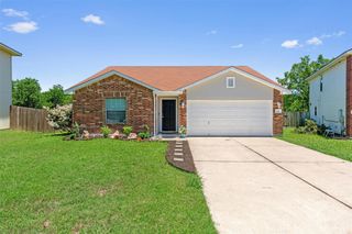 620 Lavaca LOOP, Elgin, TX 78621