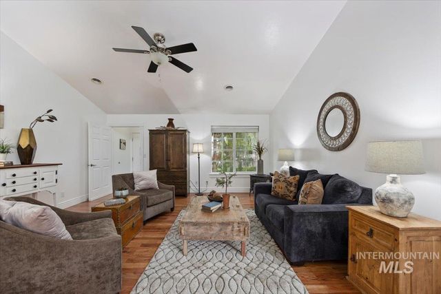 548 Elizabeth Park Drive, Twin Falls, ID 83301