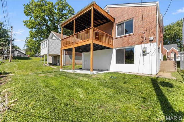 3708 Neona Street, Northwoods, MO 63121