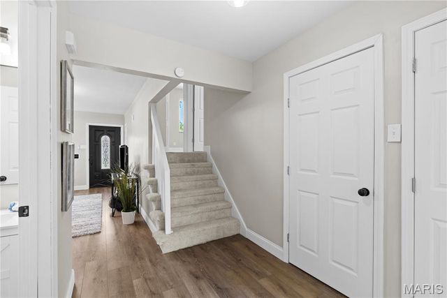 3708 Neona Street, Northwoods, MO 63121