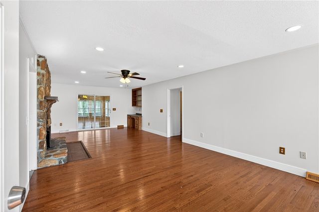 160 Burdette Circle, Pendleton, SC 29670