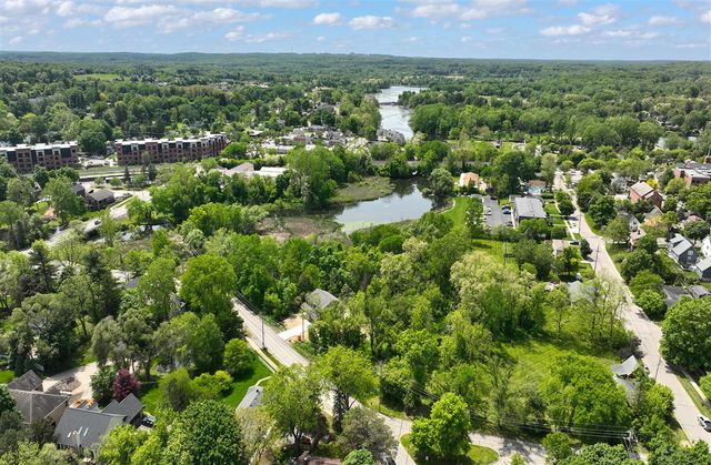 130 River Drive, Milford, MI 48381