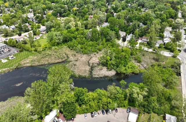 130 River Drive, Milford, MI 48381