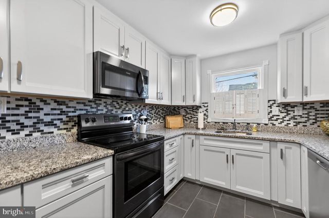 1610 W 10TH ST, Wilmington, DE 19805