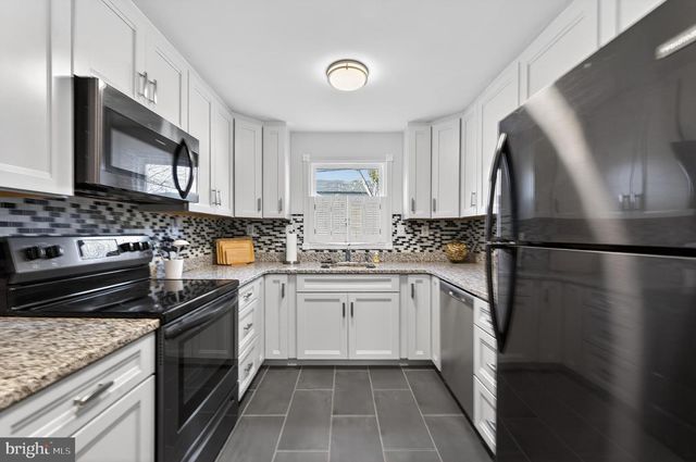 1610 W 10TH ST, Wilmington, DE 19805