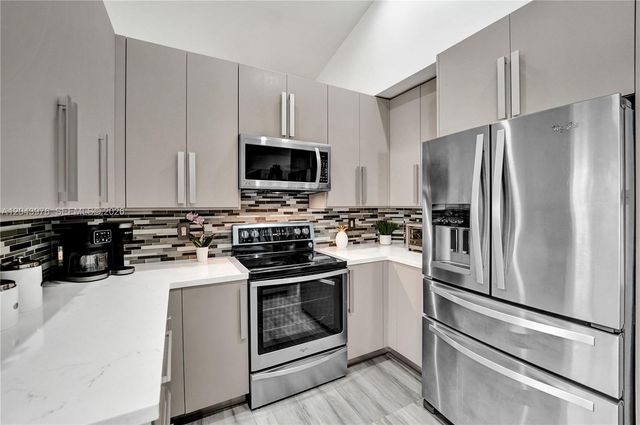 4444 Dogwood Cir, Weston, FL 33331