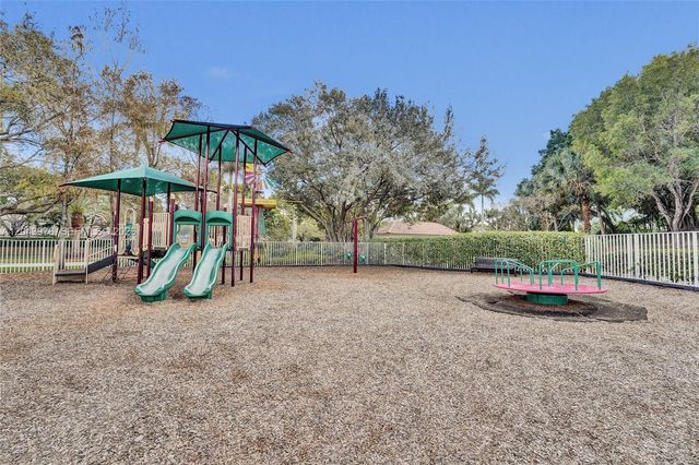 4444 Dogwood Cir, Weston, FL 33331