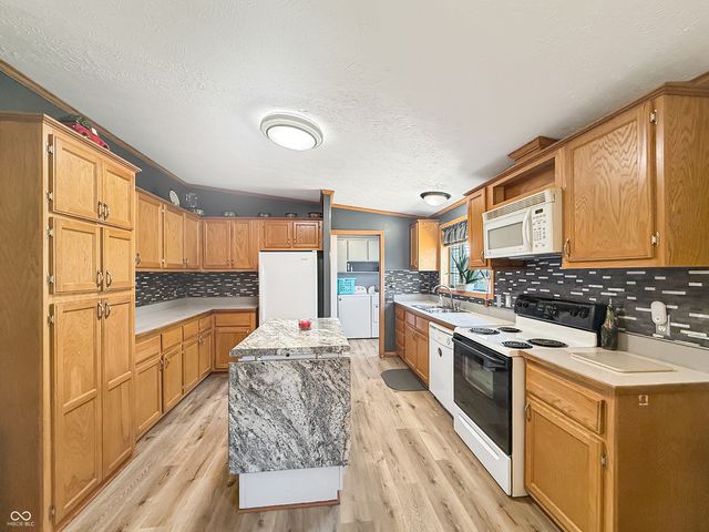 25 Aurora Ann Lane, Bedford, IN 47421