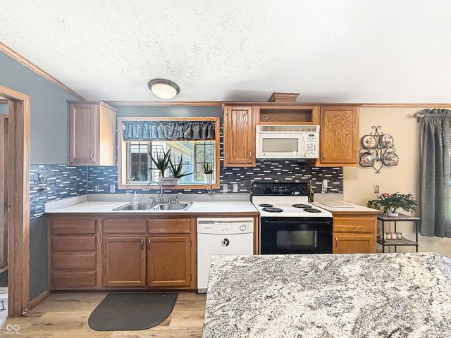 25 Aurora Ann Lane, Bedford, IN 47421