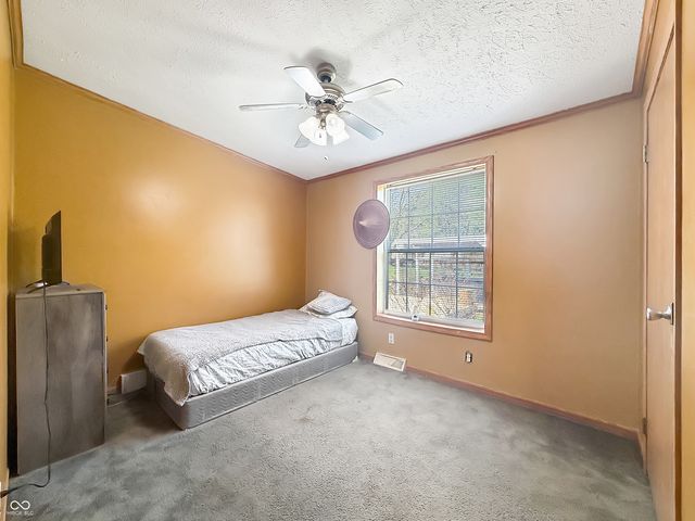 25 Aurora Ann Lane, Bedford, IN 47421