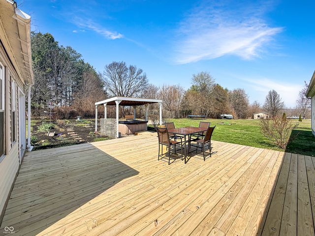 25 Aurora Ann Lane, Bedford, IN 47421