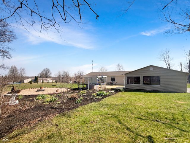 25 Aurora Ann Lane, Bedford, IN 47421