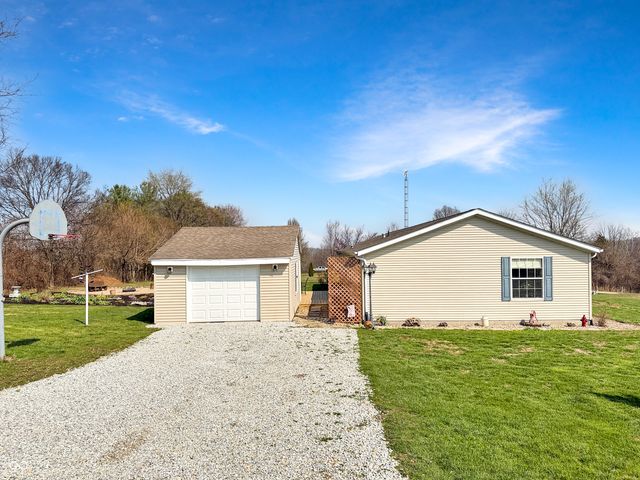 25 Aurora Ann Lane, Bedford, IN 47421