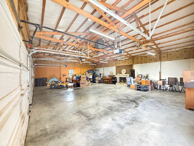 25 Aurora Ann Lane, Bedford, IN 47421