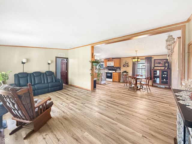 25 Aurora Ann Lane, Bedford, IN 47421