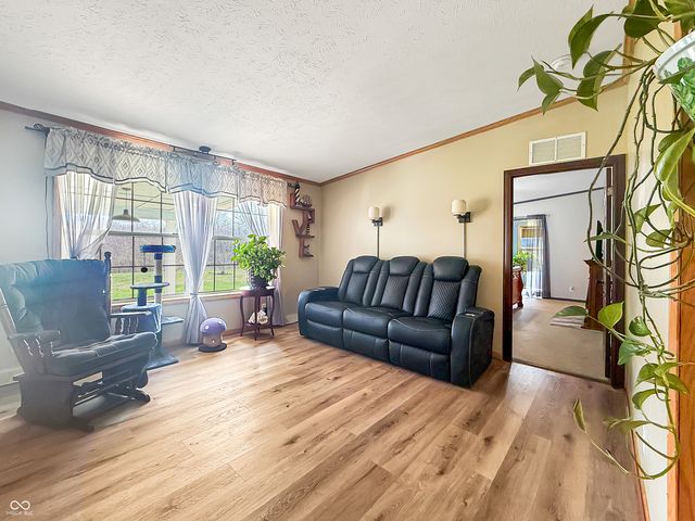 25 Aurora Ann Lane, Bedford, IN 47421