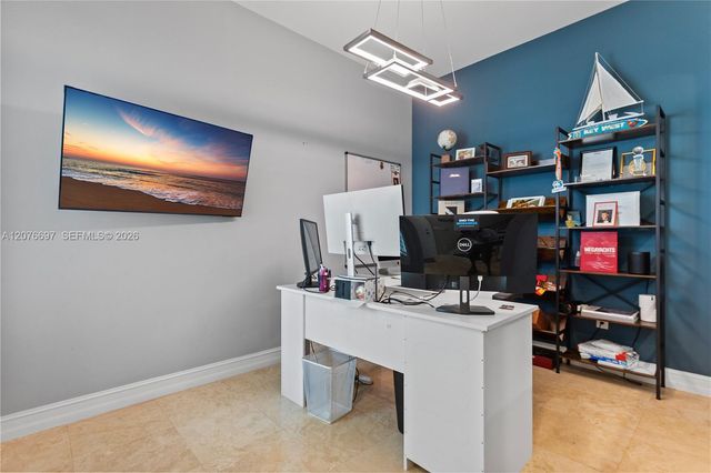 1139 N Victoria Park Road, Fort Lauderdale, FL 33304