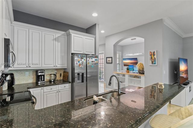 1139 N Victoria Park Road, Fort Lauderdale, FL 33304